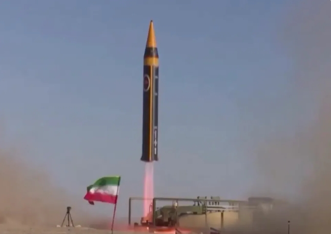 伊朗导弹打进巴基斯坦，中国出面提醒德黑兰，见好就收别乱来